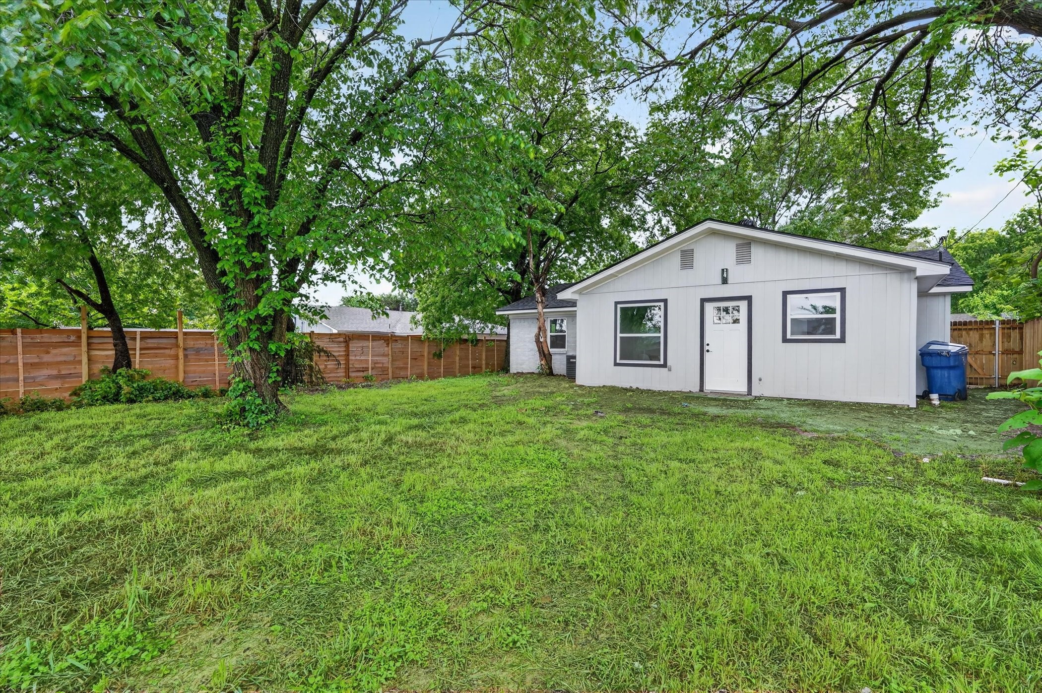 1021 Richard Drive Garland TX 75040