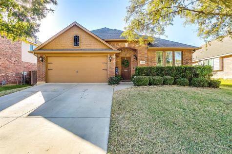 1316 Litchfield Lane Burleson TX 76028