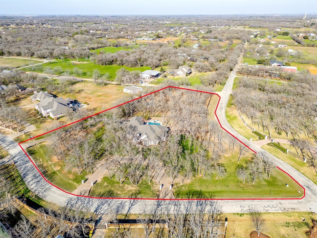 109 Enchanted Court N Burleson TX 76028