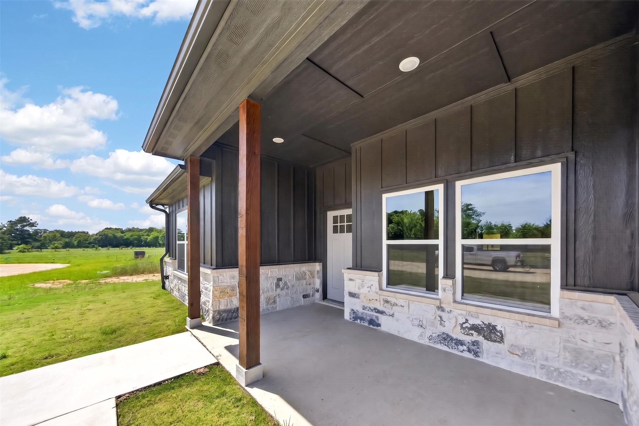 105 W Teal Drive Troup TX 75789
