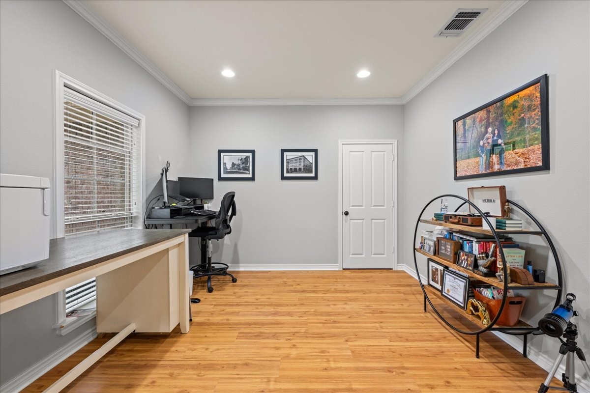 19870 Post Oak Bend Lindale TX 75771