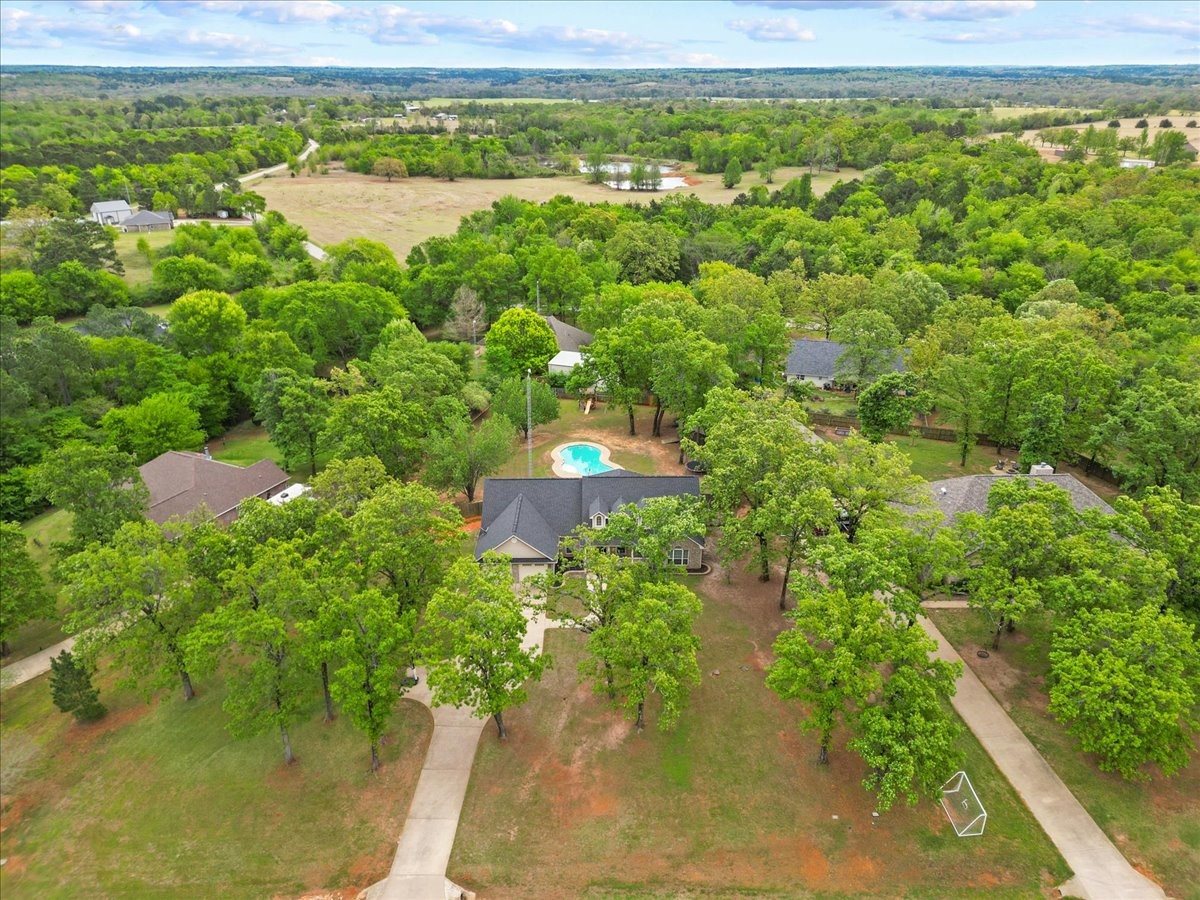 19870 Post Oak Bend Lindale TX 75771