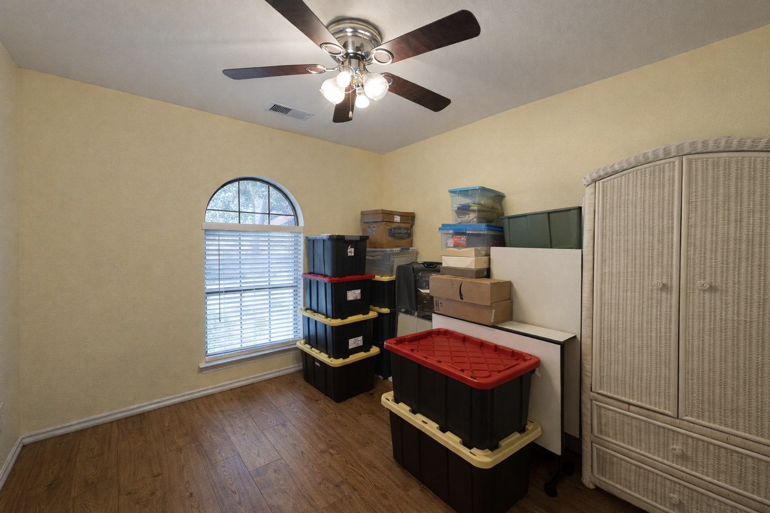 2704 Dakota Circle Seagoville TX 75159
