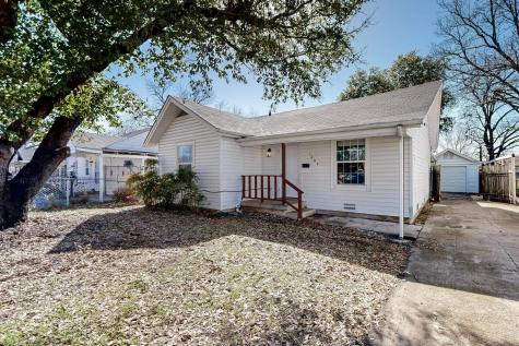 1609 Pine Street Grand Prairie TX 75050