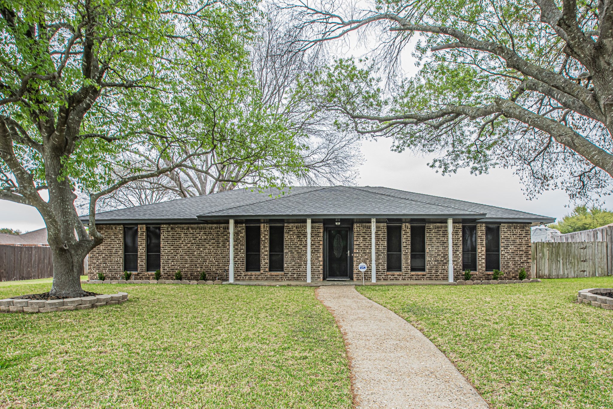911 Cambridge Drive Duncanville TX 75137