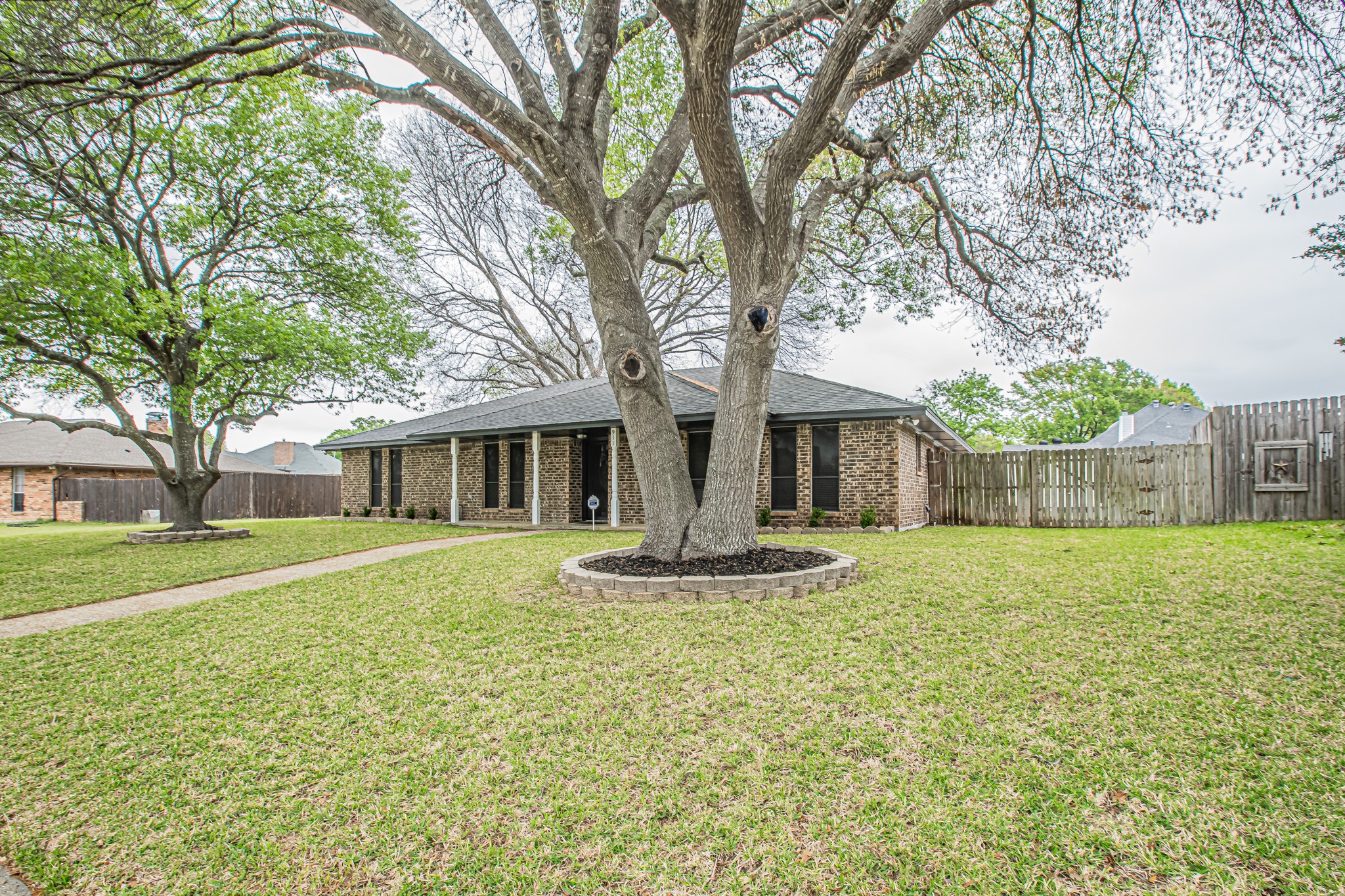 911 Cambridge Drive Duncanville TX 75137