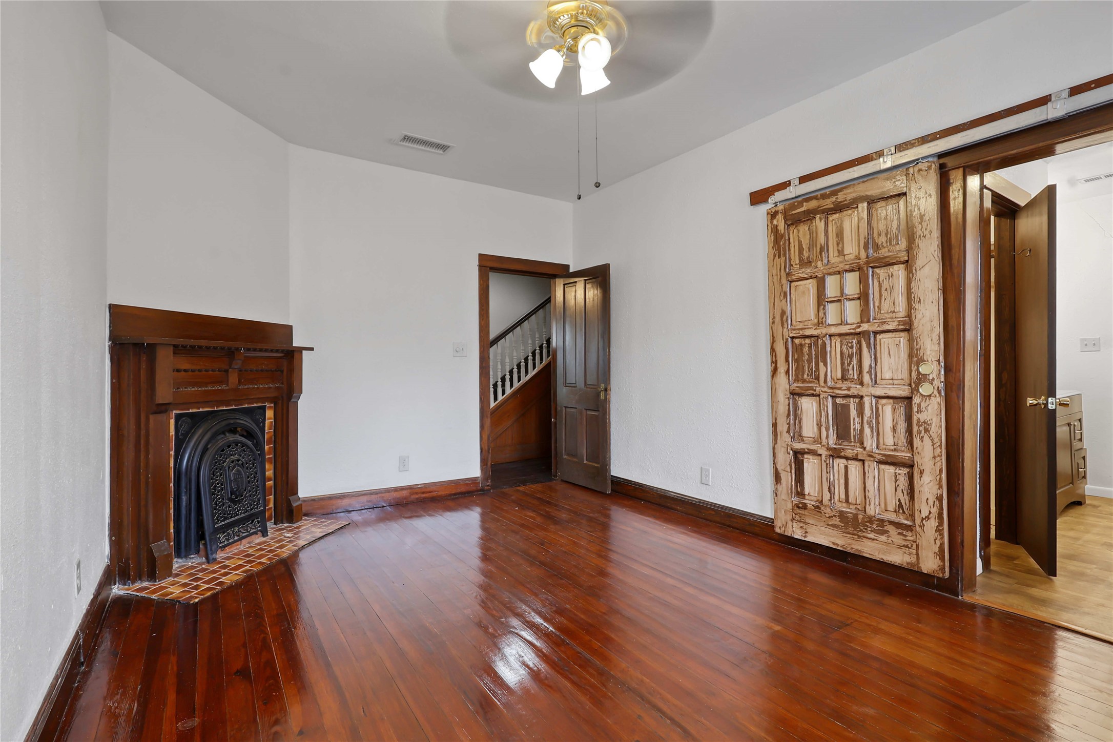 401 W Maple Street Whitewright TX 75491
