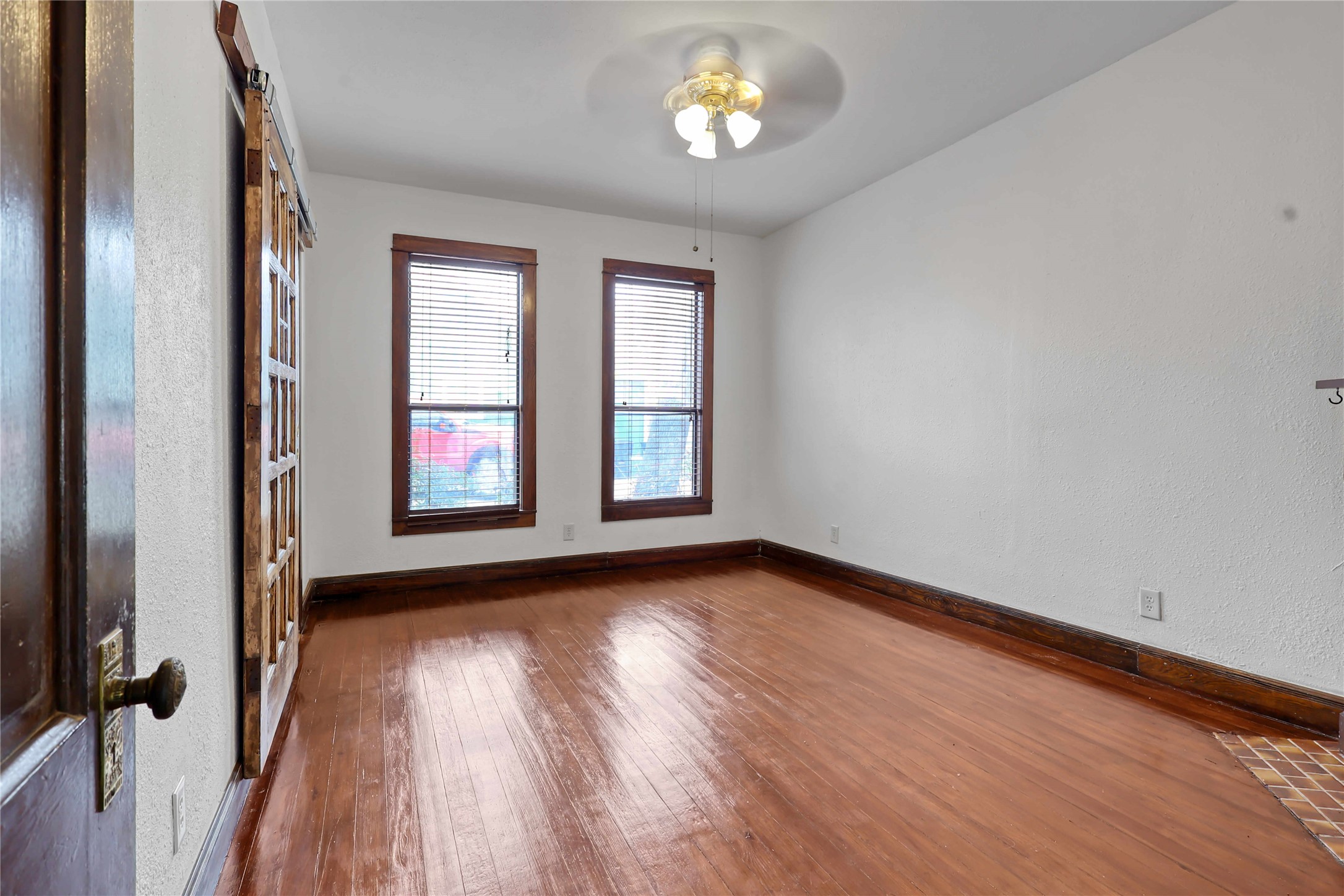 401 W Maple Street Whitewright TX 75491