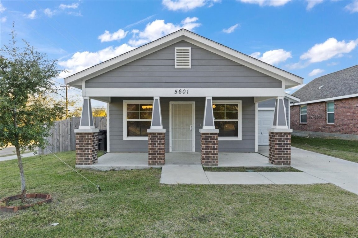 5601 Fernander Drive Fort Worth TX 76107