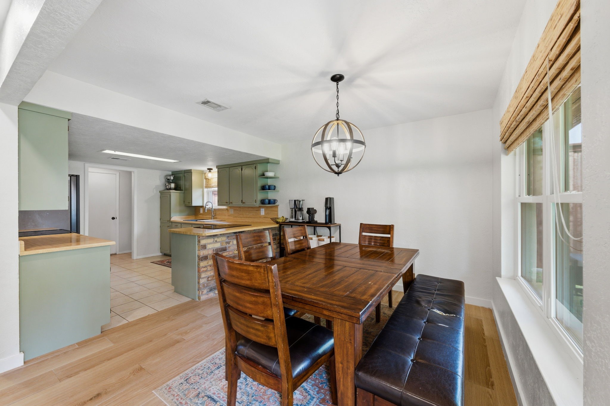 224 Overcrest Drive Benbrook TX 76126