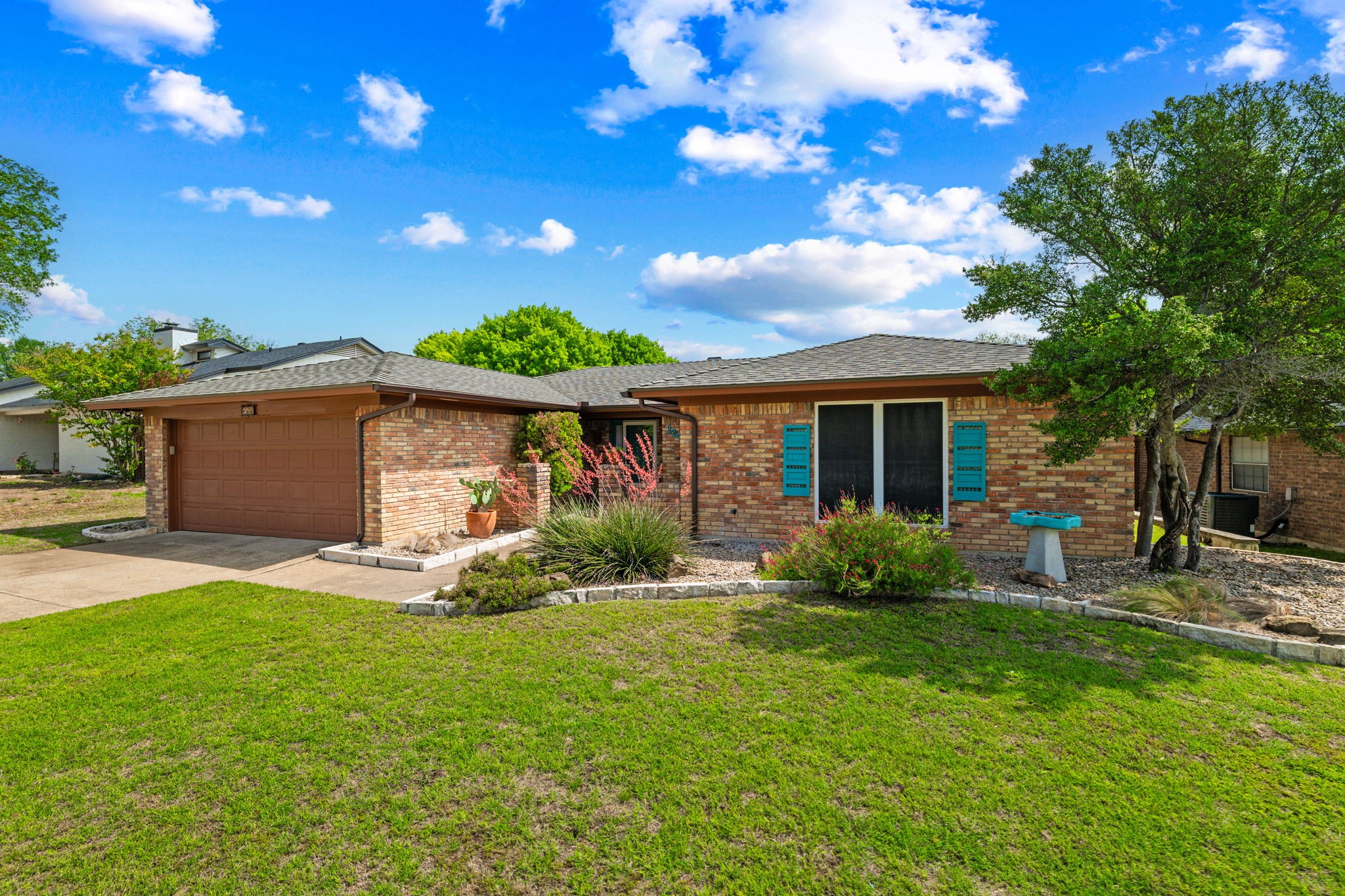 224 Overcrest Drive Benbrook TX 76126