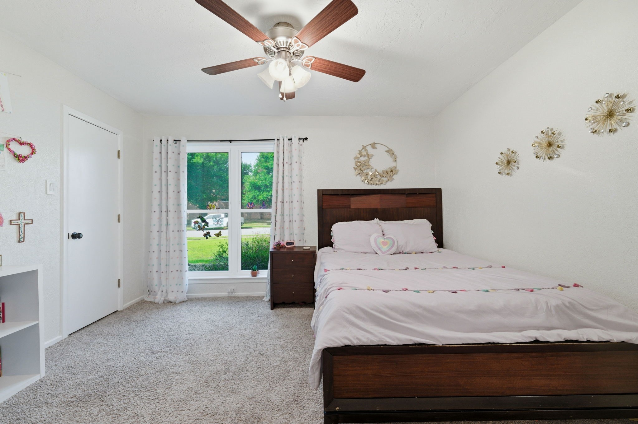 224 Overcrest Drive Benbrook TX 76126