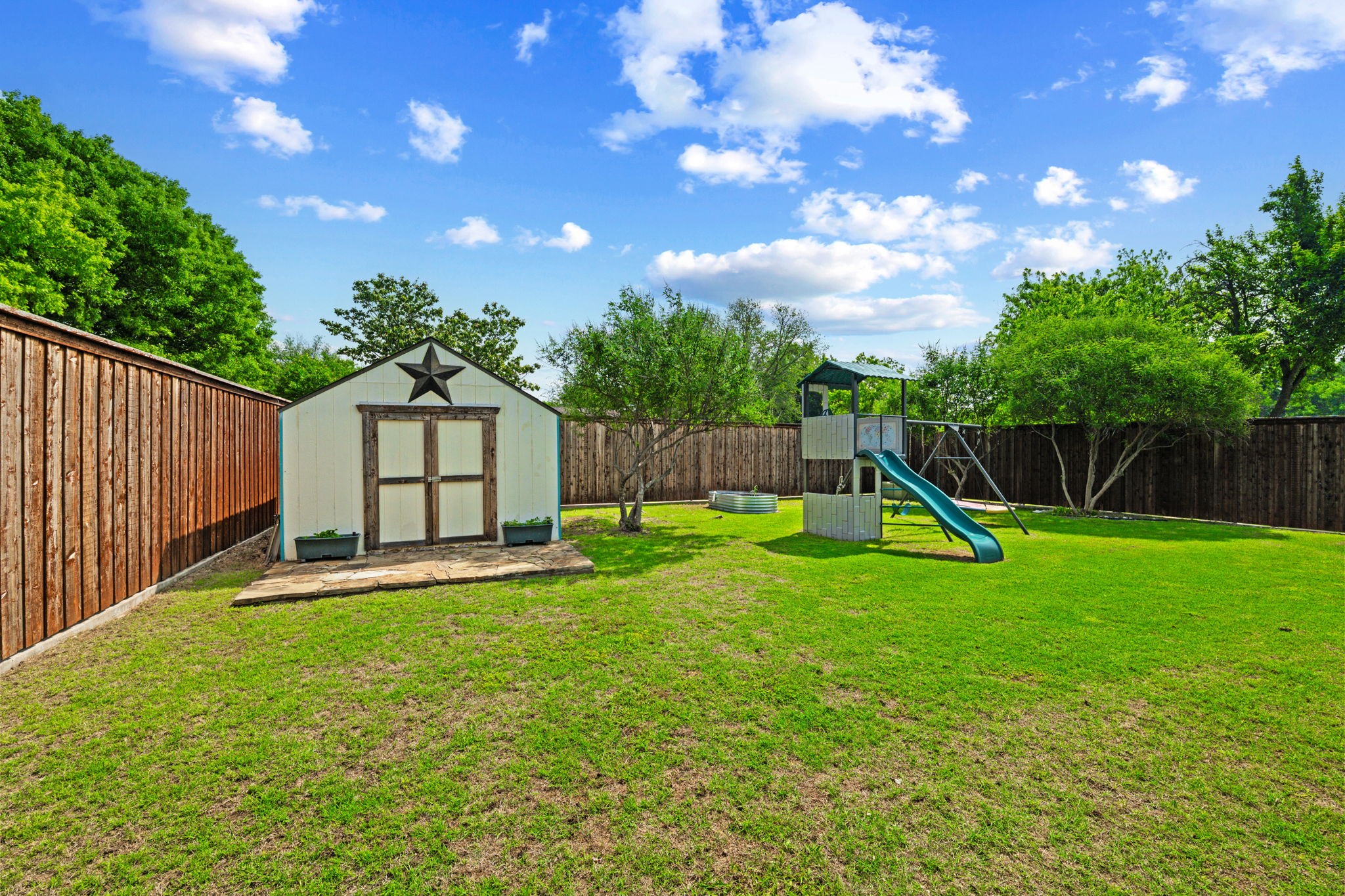 224 Overcrest Drive Benbrook TX 76126