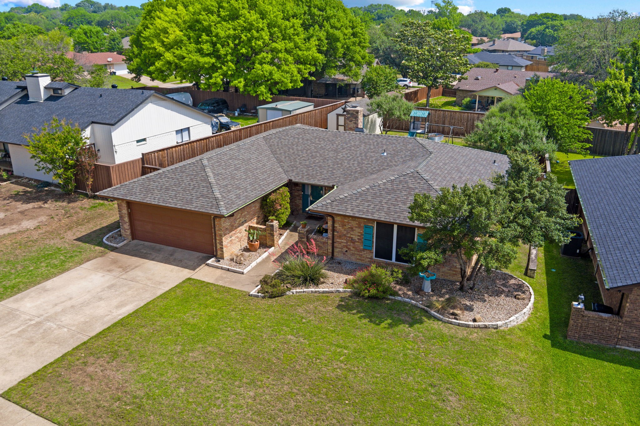 224 Overcrest Drive Benbrook TX 76126