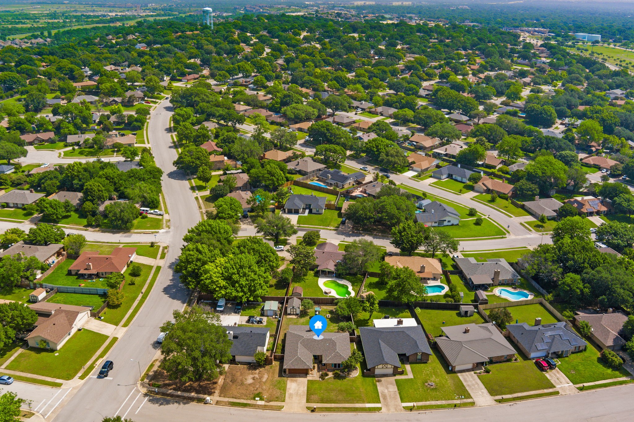 224 Overcrest Drive Benbrook TX 76126