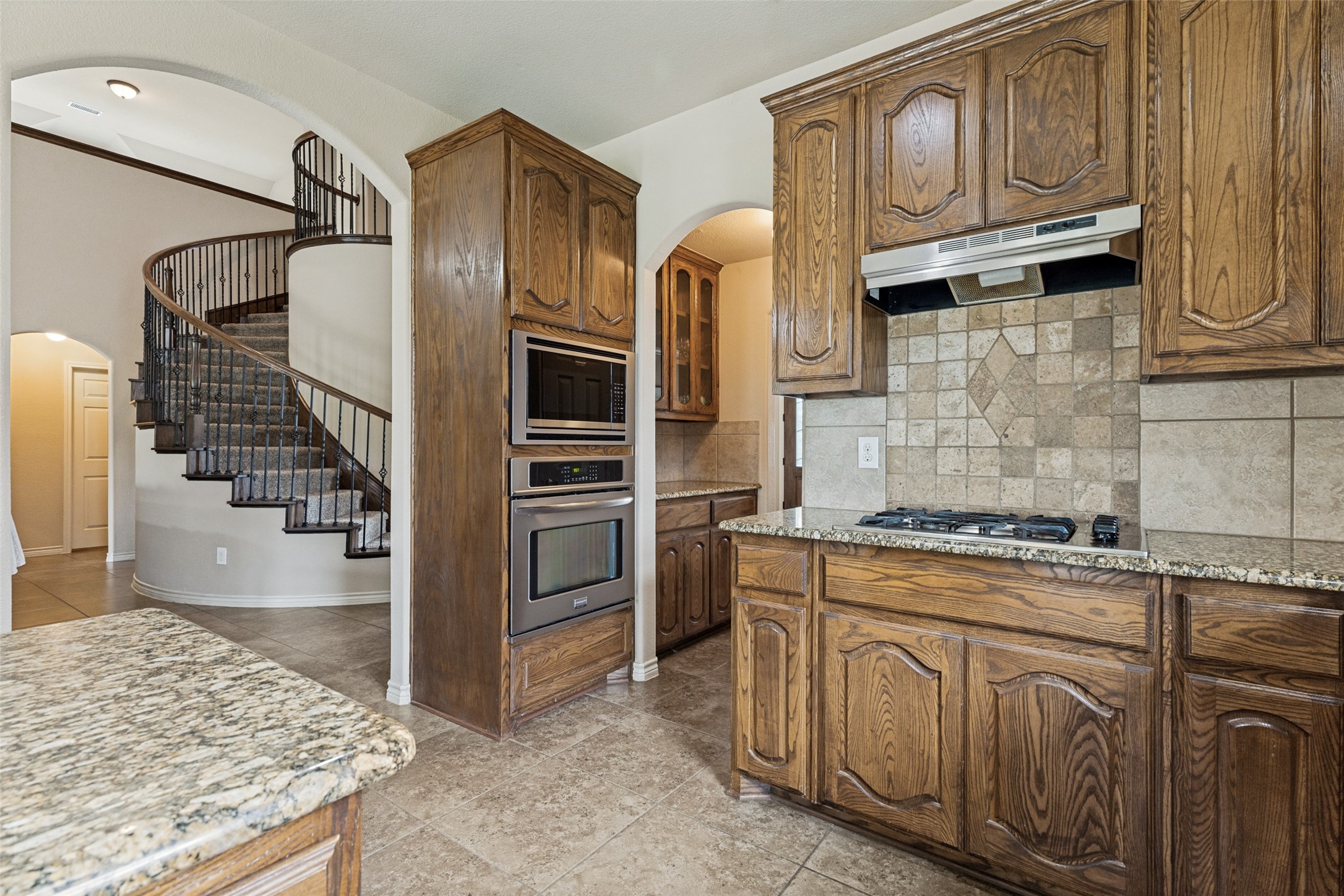 1635 Desert Hills Drive Fort Worth TX 76052
