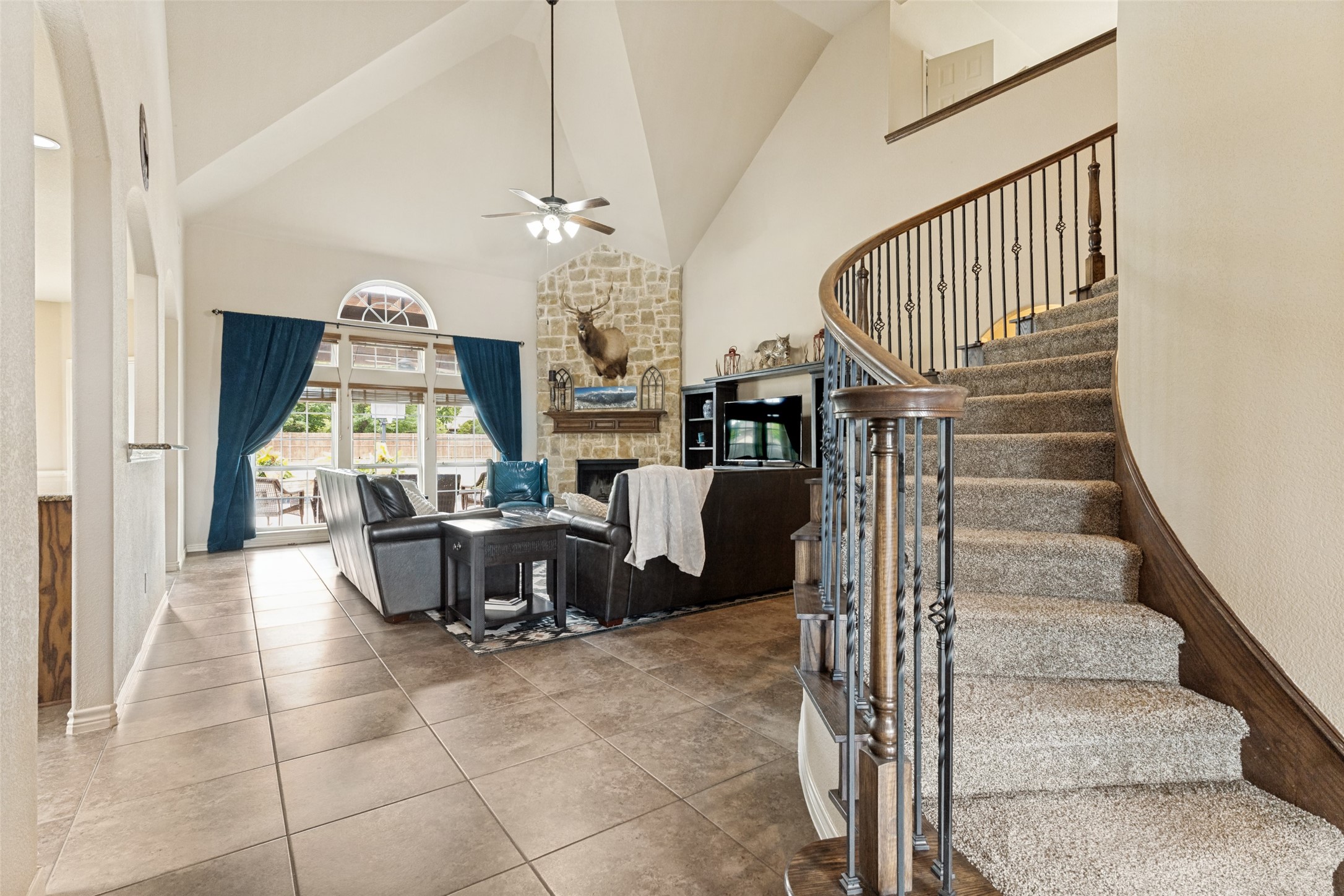 1635 Desert Hills Drive Fort Worth TX 76052