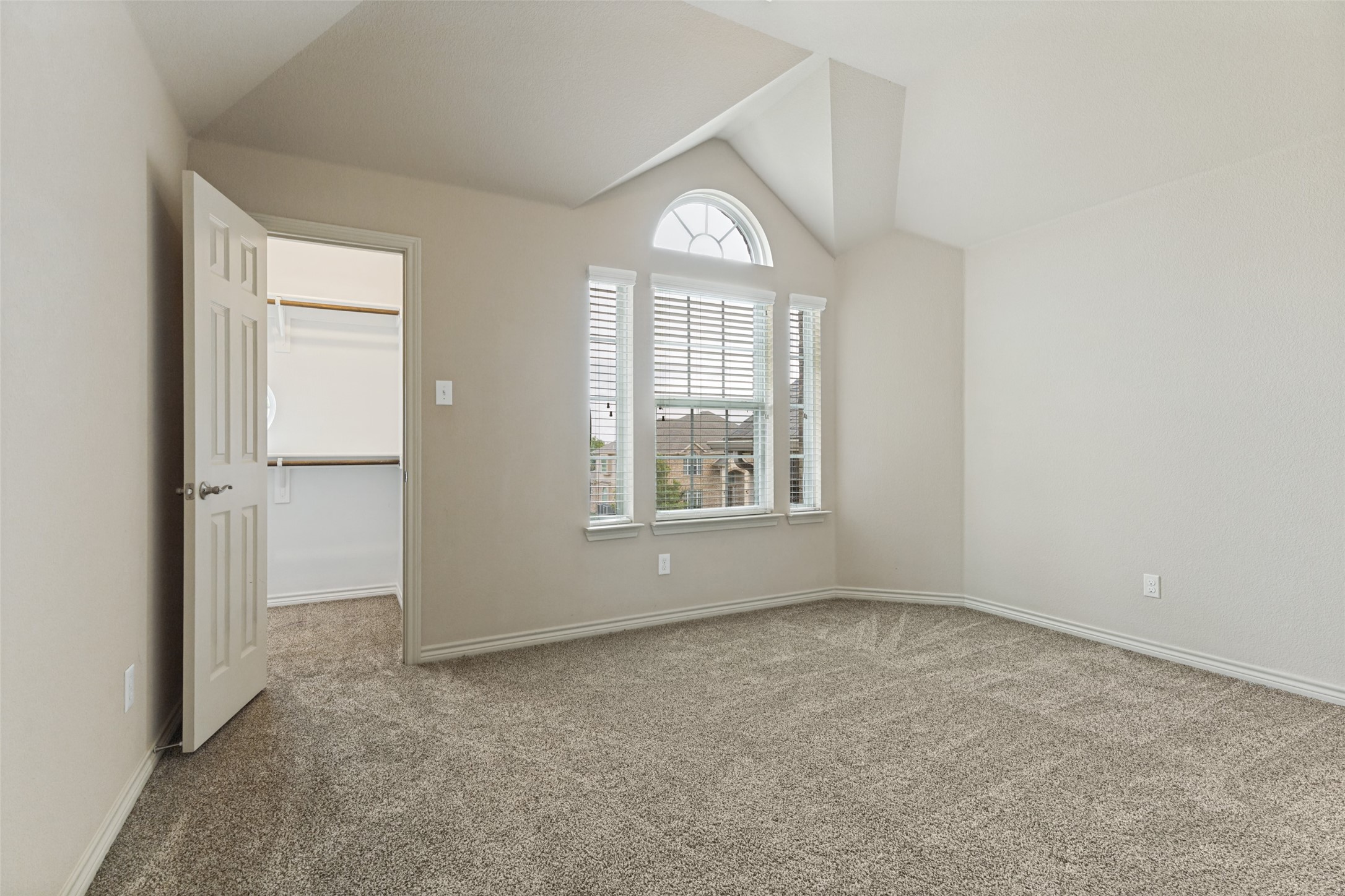1635 Desert Hills Drive Fort Worth TX 76052