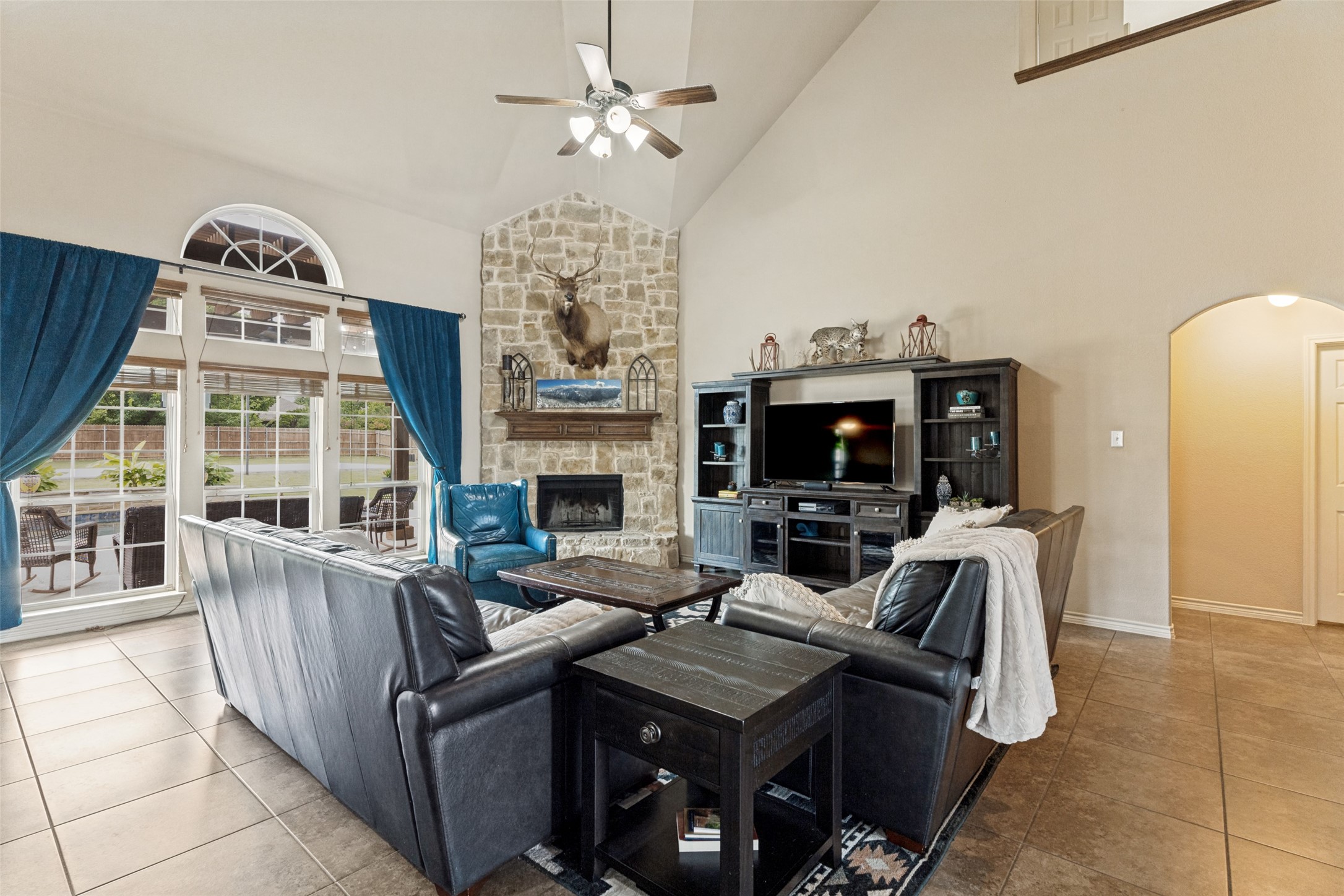 1635 Desert Hills Drive Fort Worth TX 76052