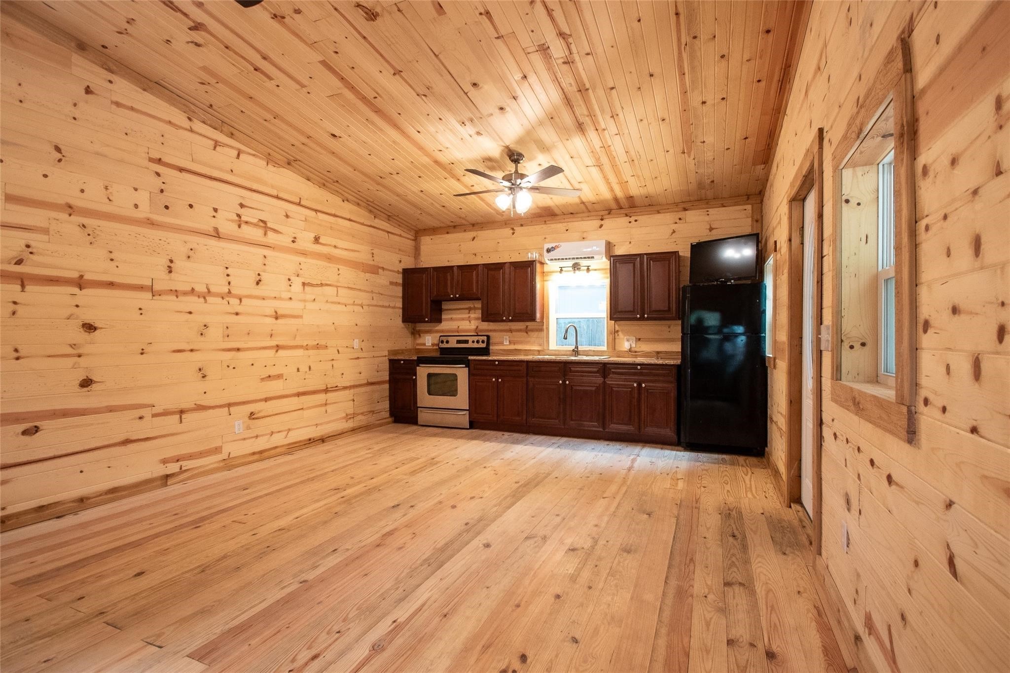 111 Ridgewood Lane Murchison TX 75778