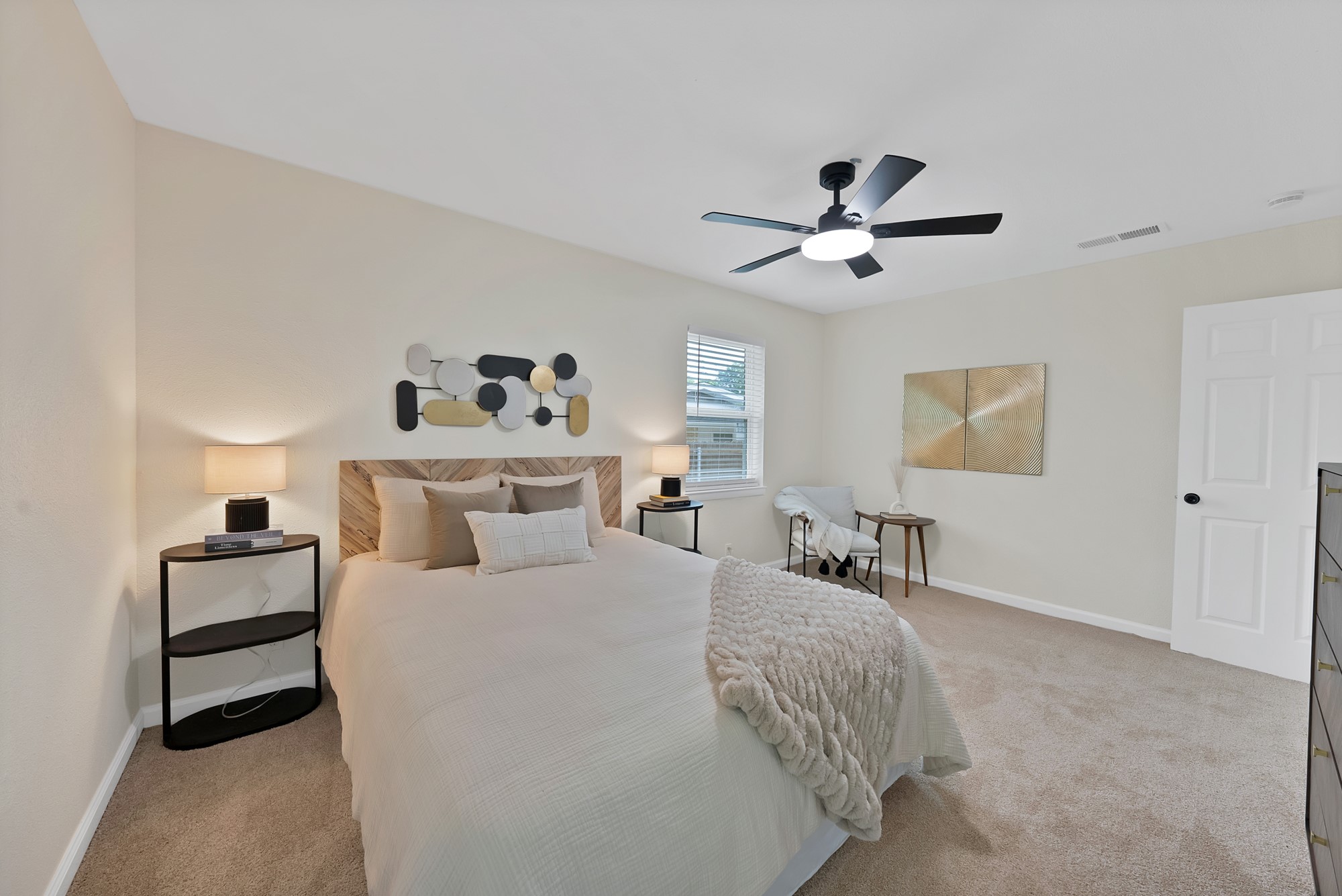 2013 Monaco Court Arlington TX 76010