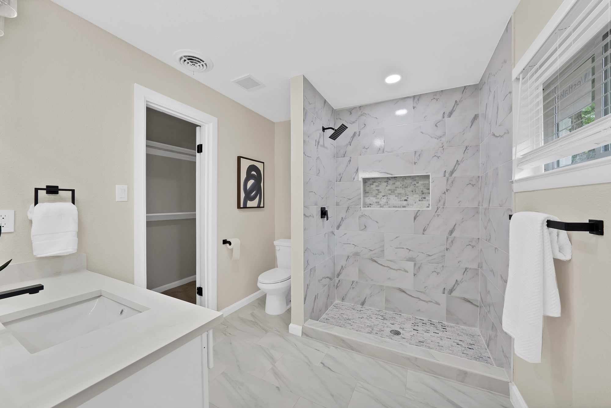 2013 Monaco Court Arlington TX 76010