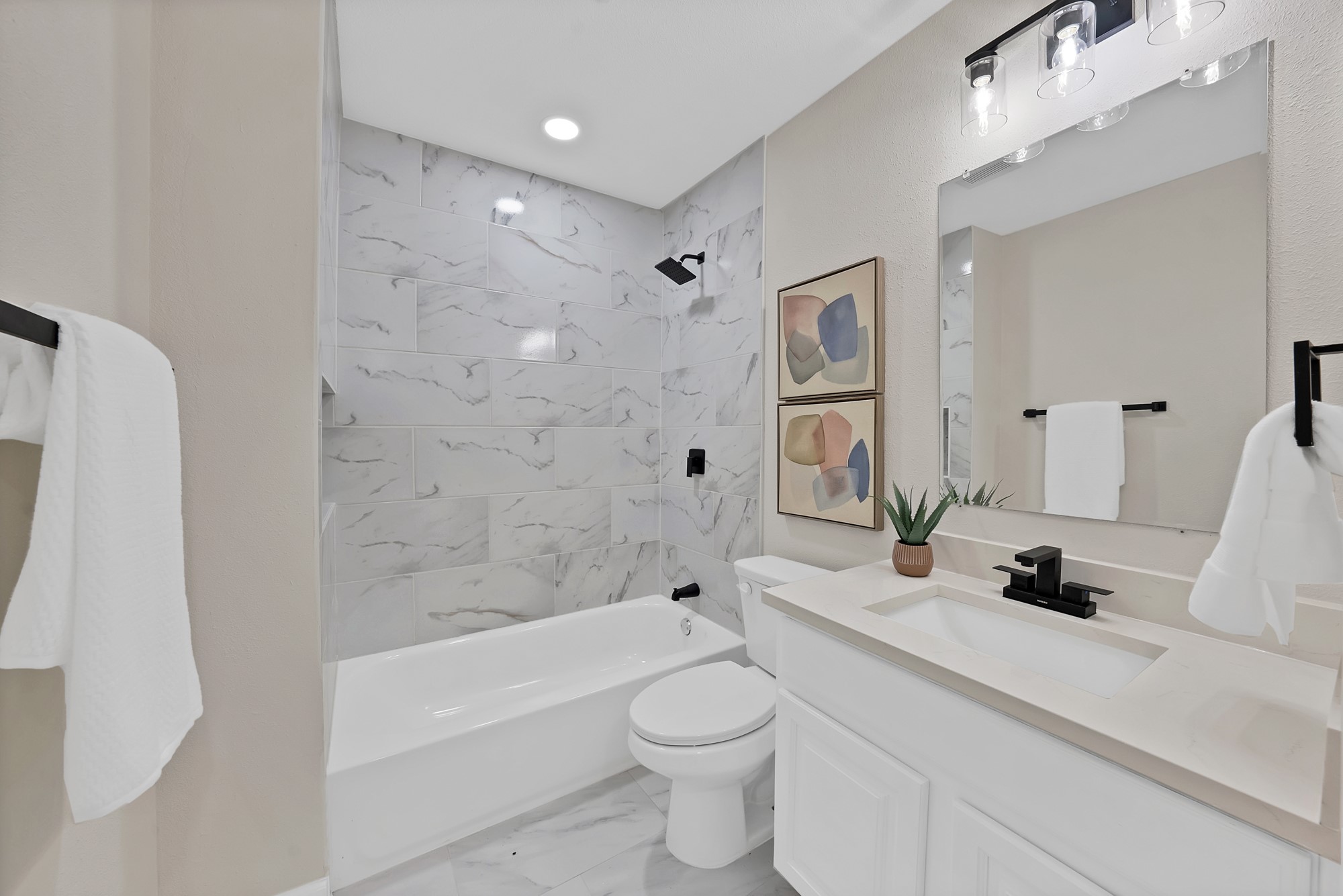 2013 Monaco Court Arlington TX 76010