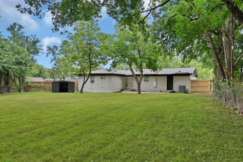 2013 Monaco Court Arlington TX 76010