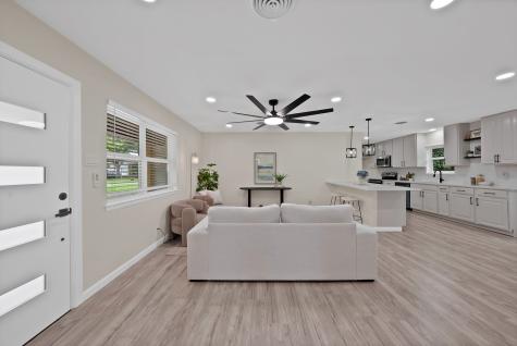 2013 Monaco Court Arlington TX 76010