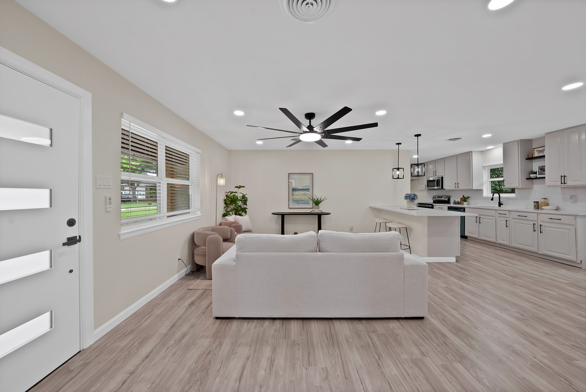 2013 Monaco Court Arlington TX 76010