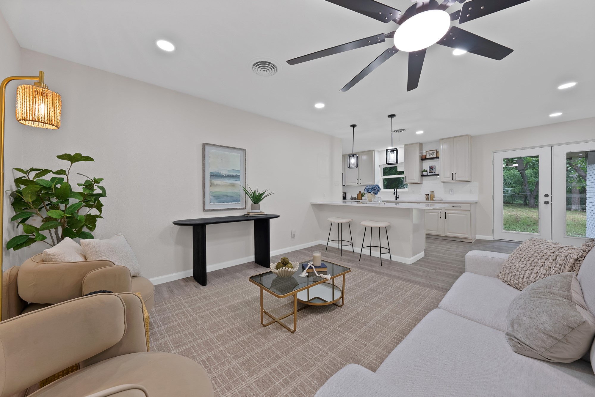 2013 Monaco Court Arlington TX 76010