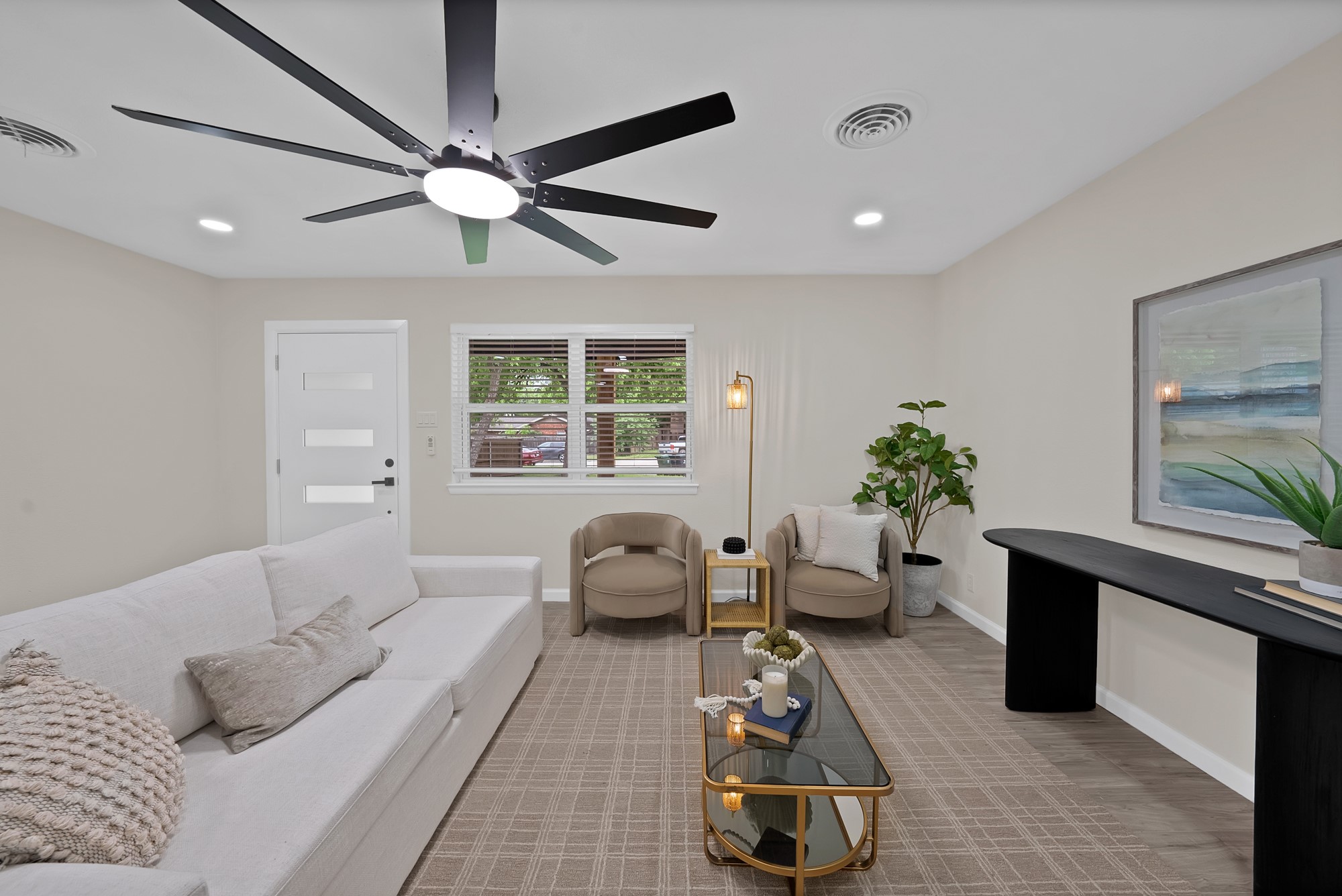 2013 Monaco Court Arlington TX 76010