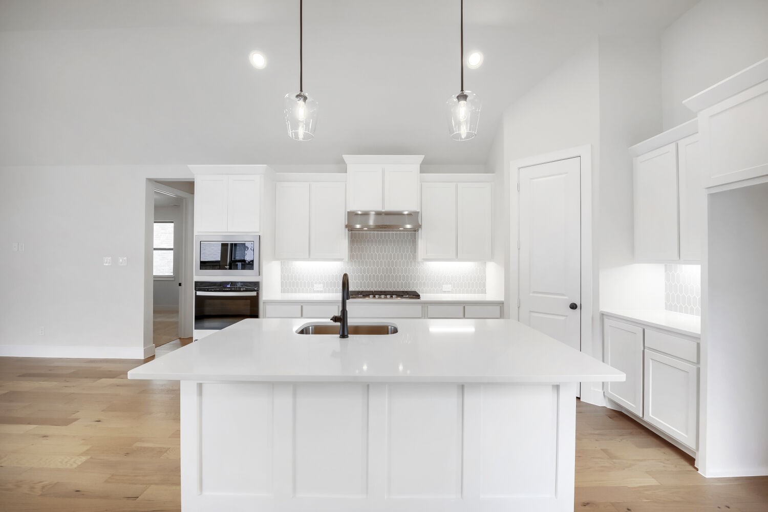 6004 Davis Knoll Fort Worth TX 76126