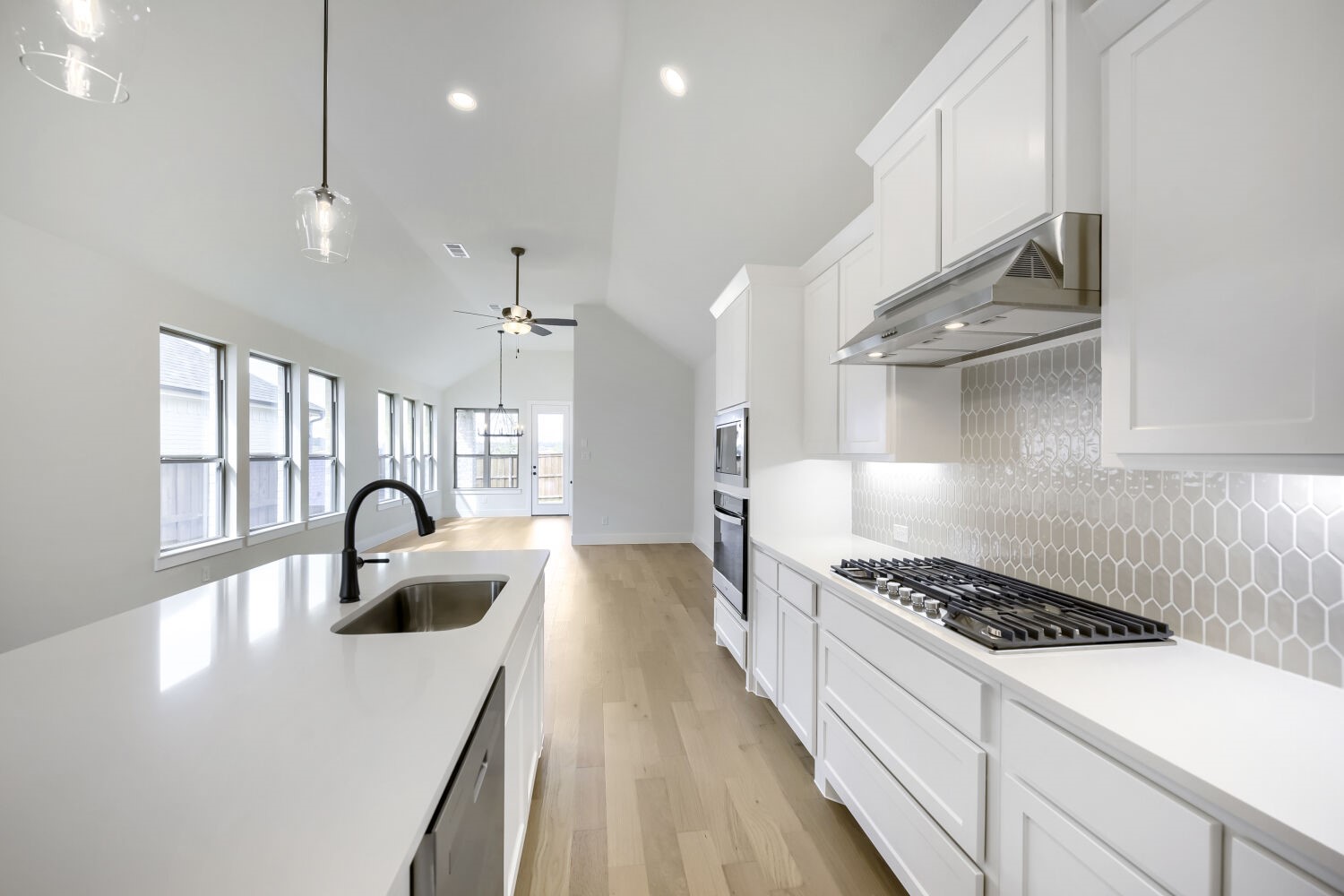 6004 Davis Knoll Fort Worth TX 76126