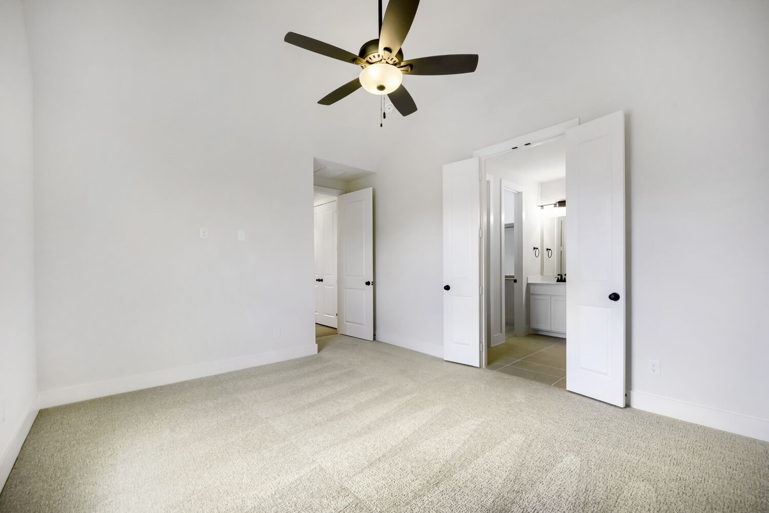 6004 Davis Knoll Fort Worth TX 76126