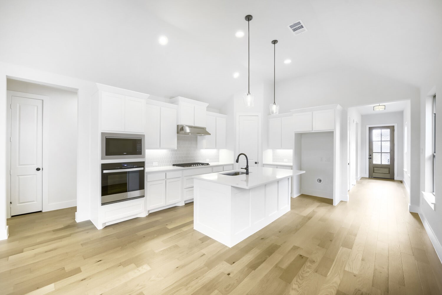 6004 Davis Knoll Fort Worth TX 76126