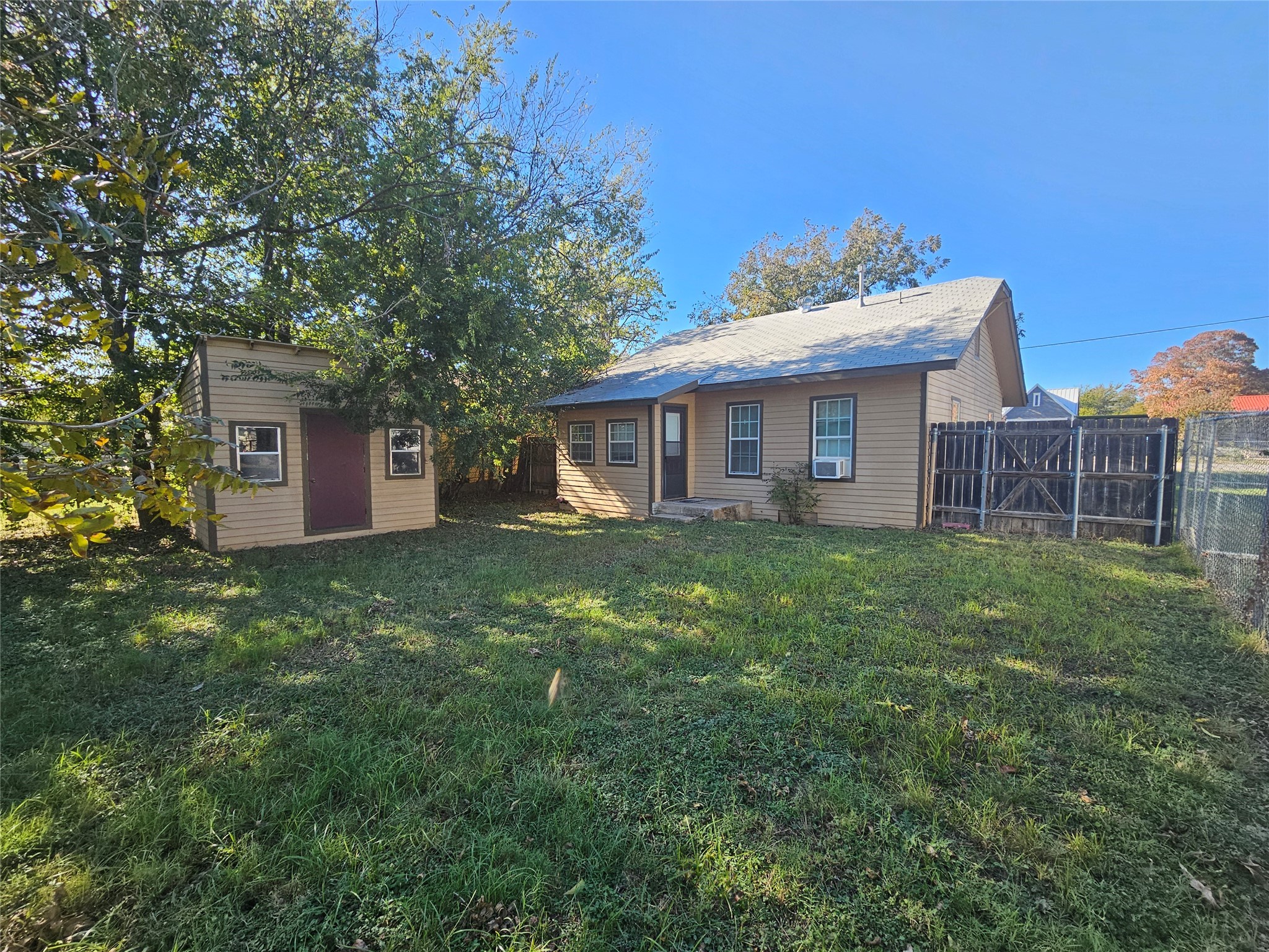 2104 Avenue E Brownwood TX 76801
