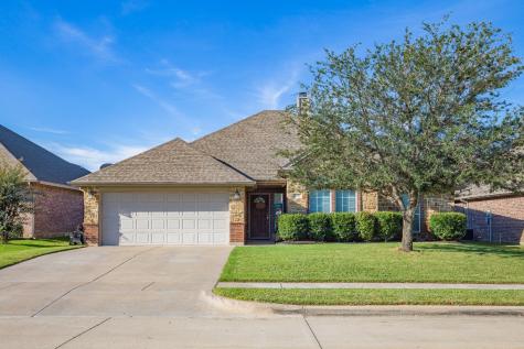 709 Morgan Drive Burleson TX 76028