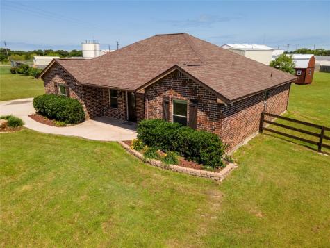 114 Deer Creek Drive Alvord TX 76225