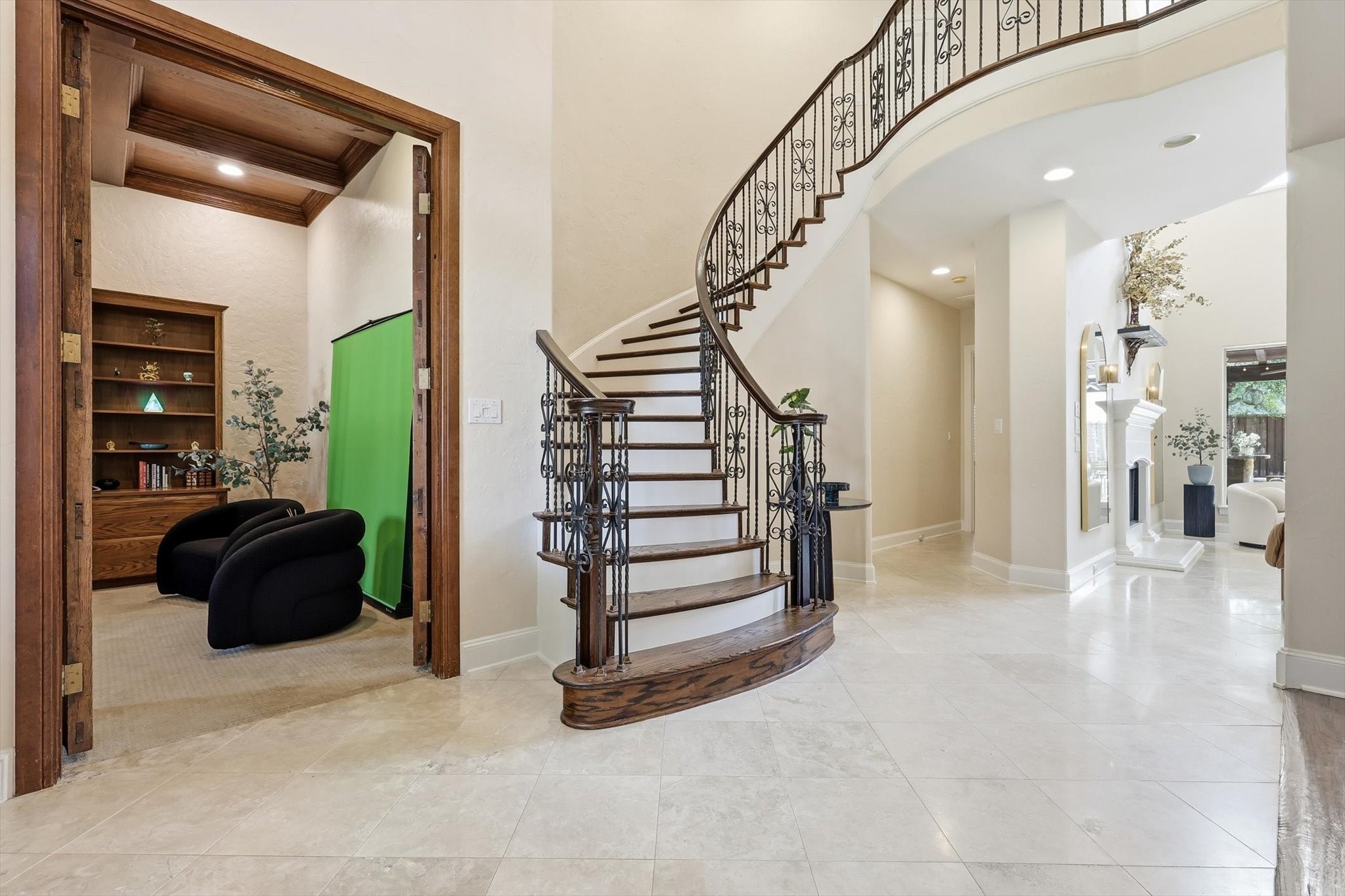 5825 Dove Creek Lane Plano TX 75093