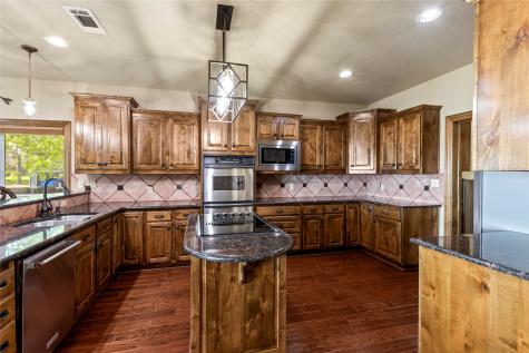 831 Legendary Lane Gun Barrel City TX 75156
