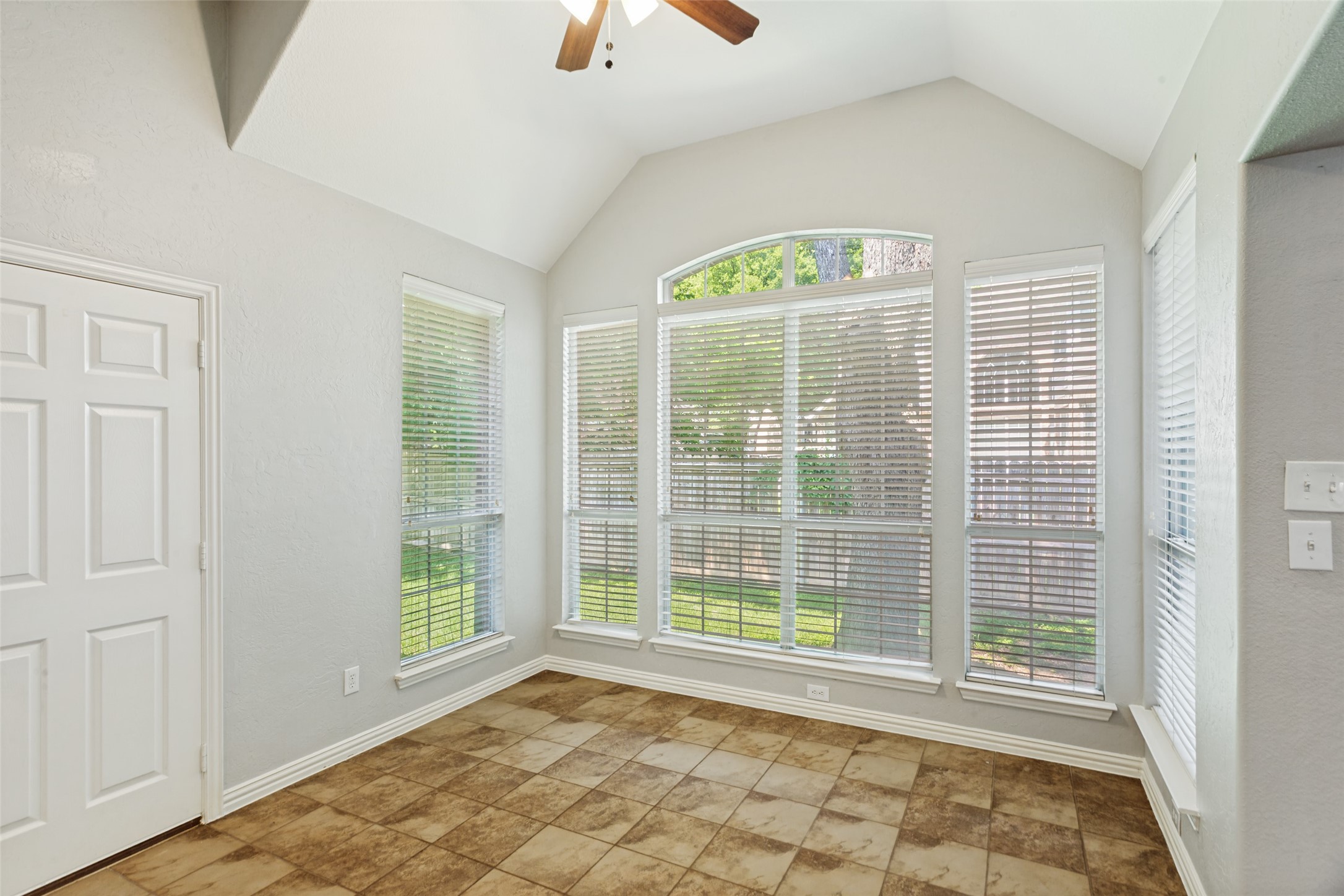 3727 Woodland Court Grand Prairie TX 75052