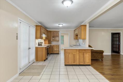 18241 Fm 2613 Kemp TX 75143