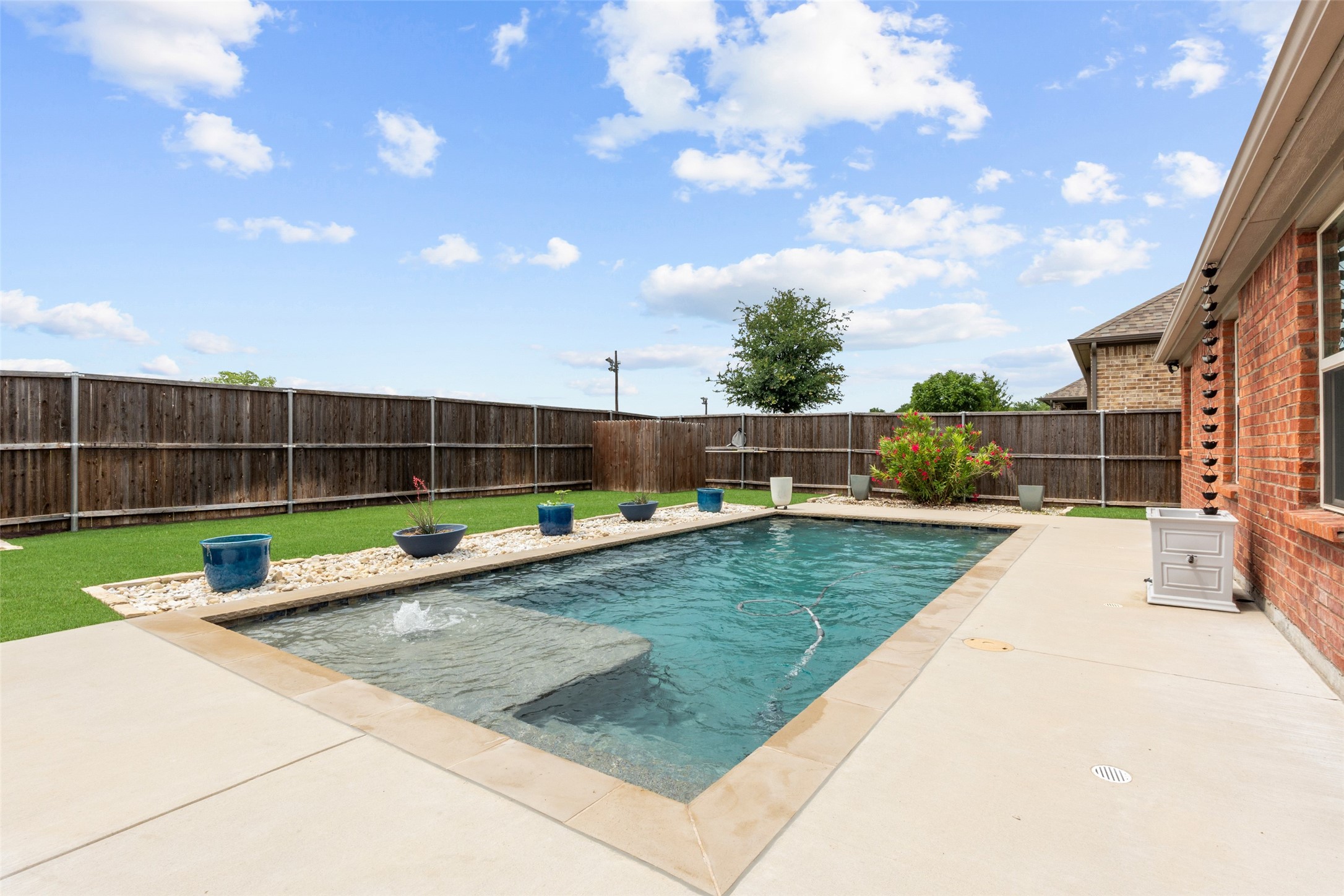 6909 Danridge Road Rowlett TX 75089