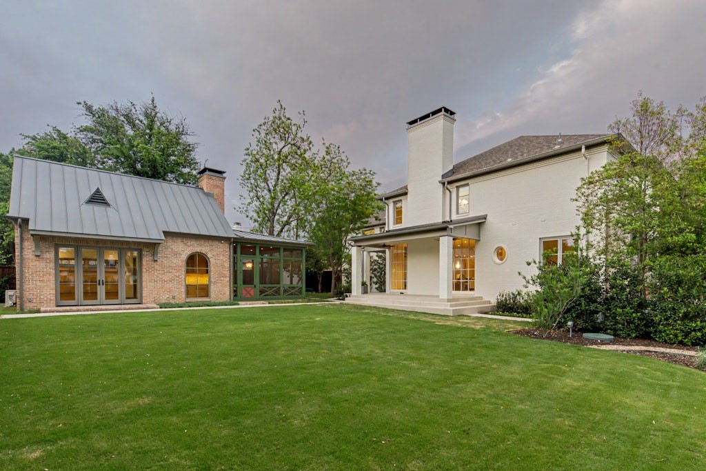 4636 Belclaire Avenue Highland Park TX 75209