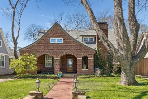 1011 N Clinton Avenue Dallas TX 75208