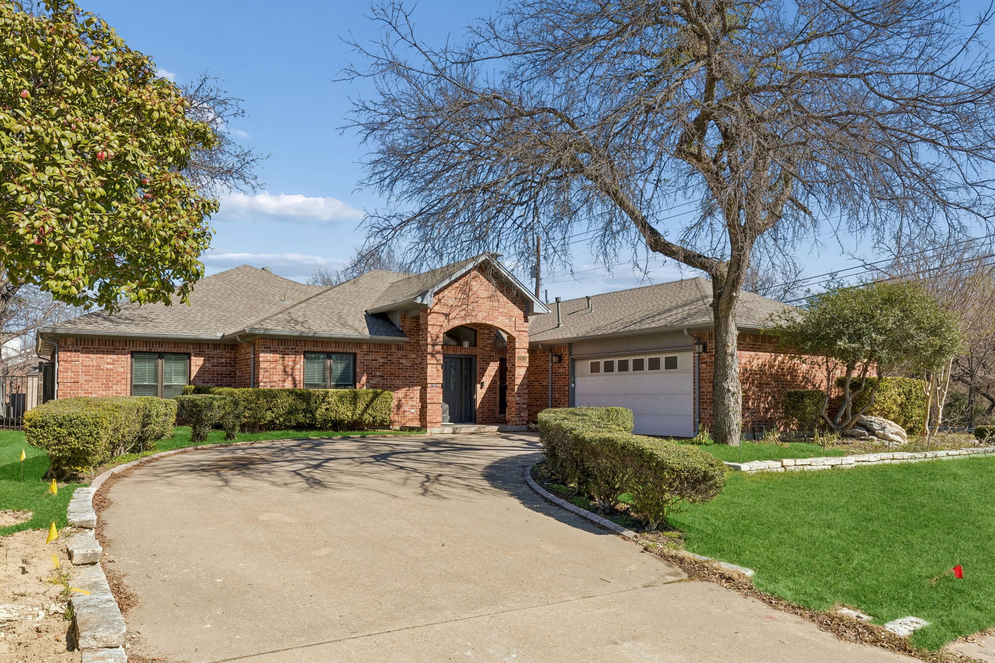 2915 Gainesborough Drive Dallas TX 75287