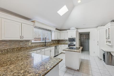 2915 Gainesborough Drive Dallas TX 75287