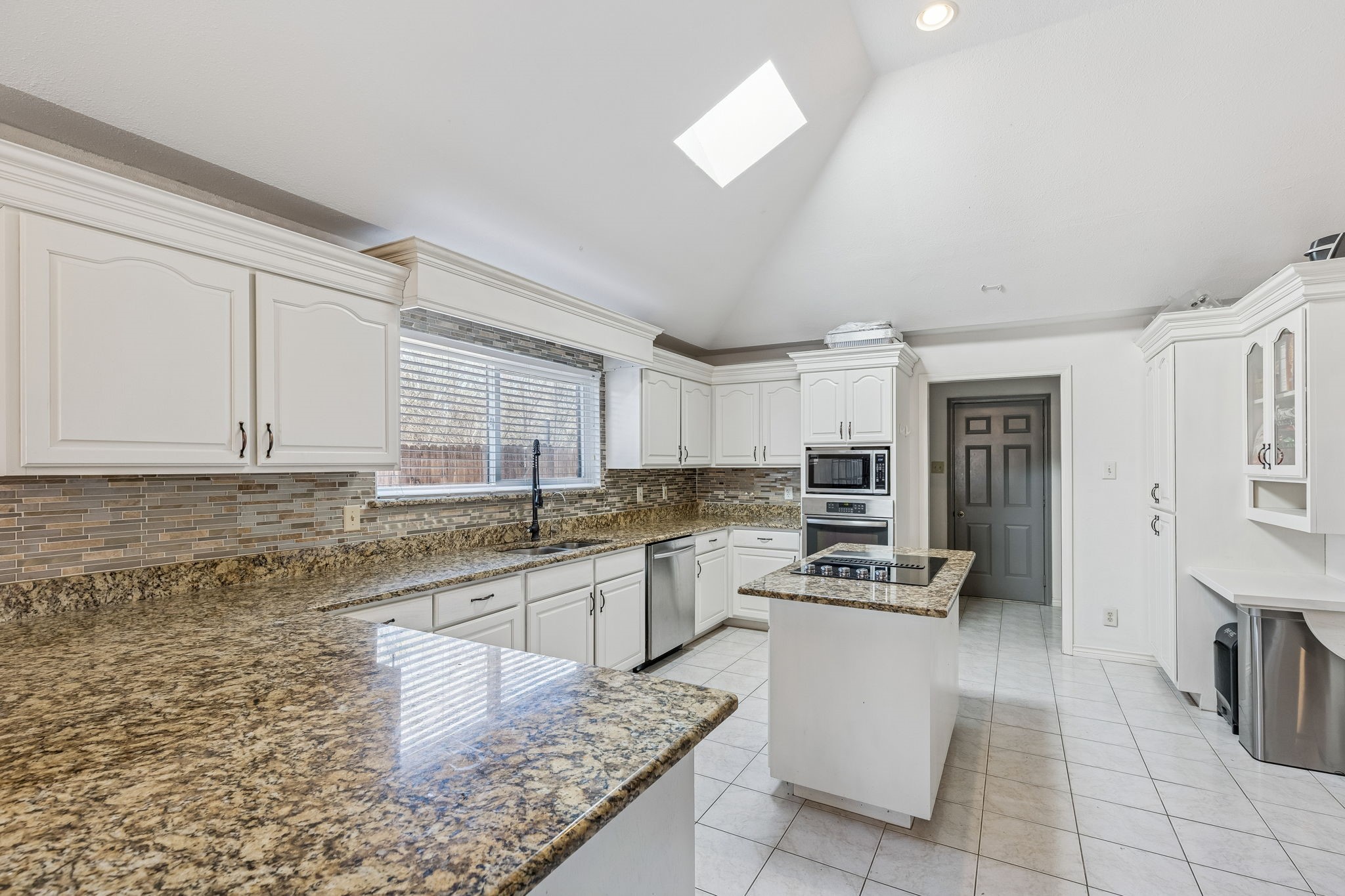 2915 Gainesborough Drive Dallas TX 75287