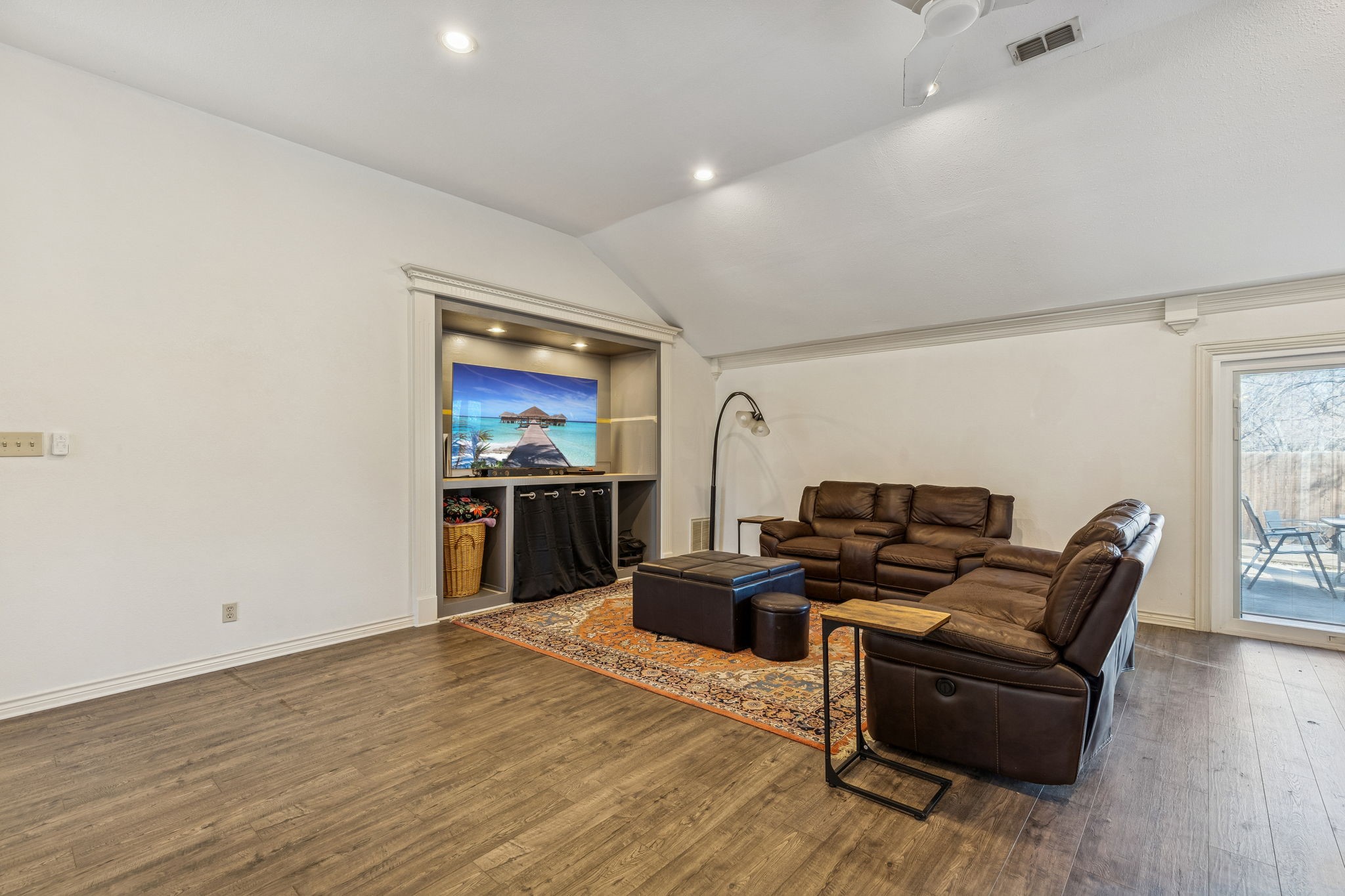 2915 Gainesborough Drive Dallas TX 75287